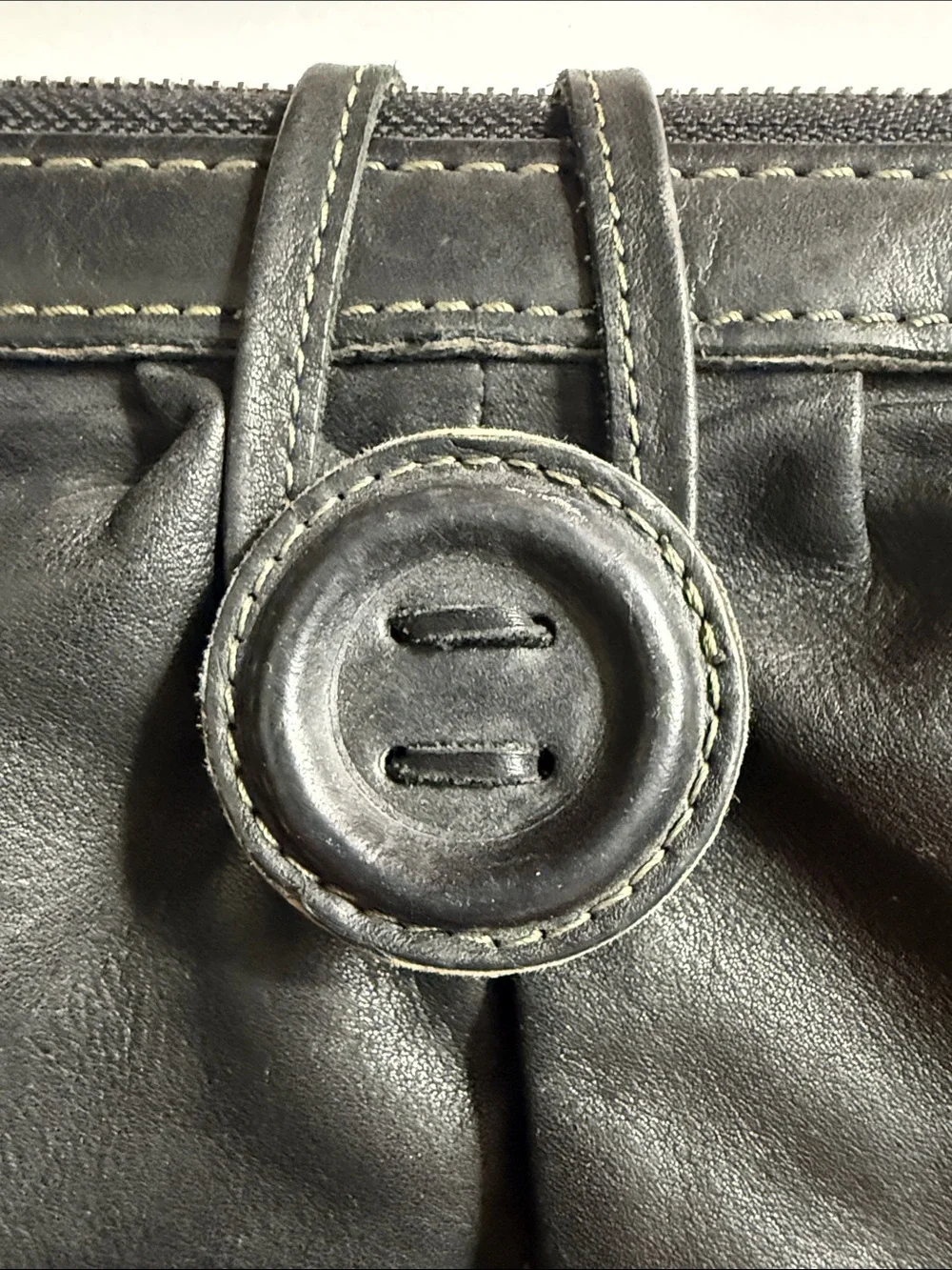 Black Leather Women’s Clutch Wristlet